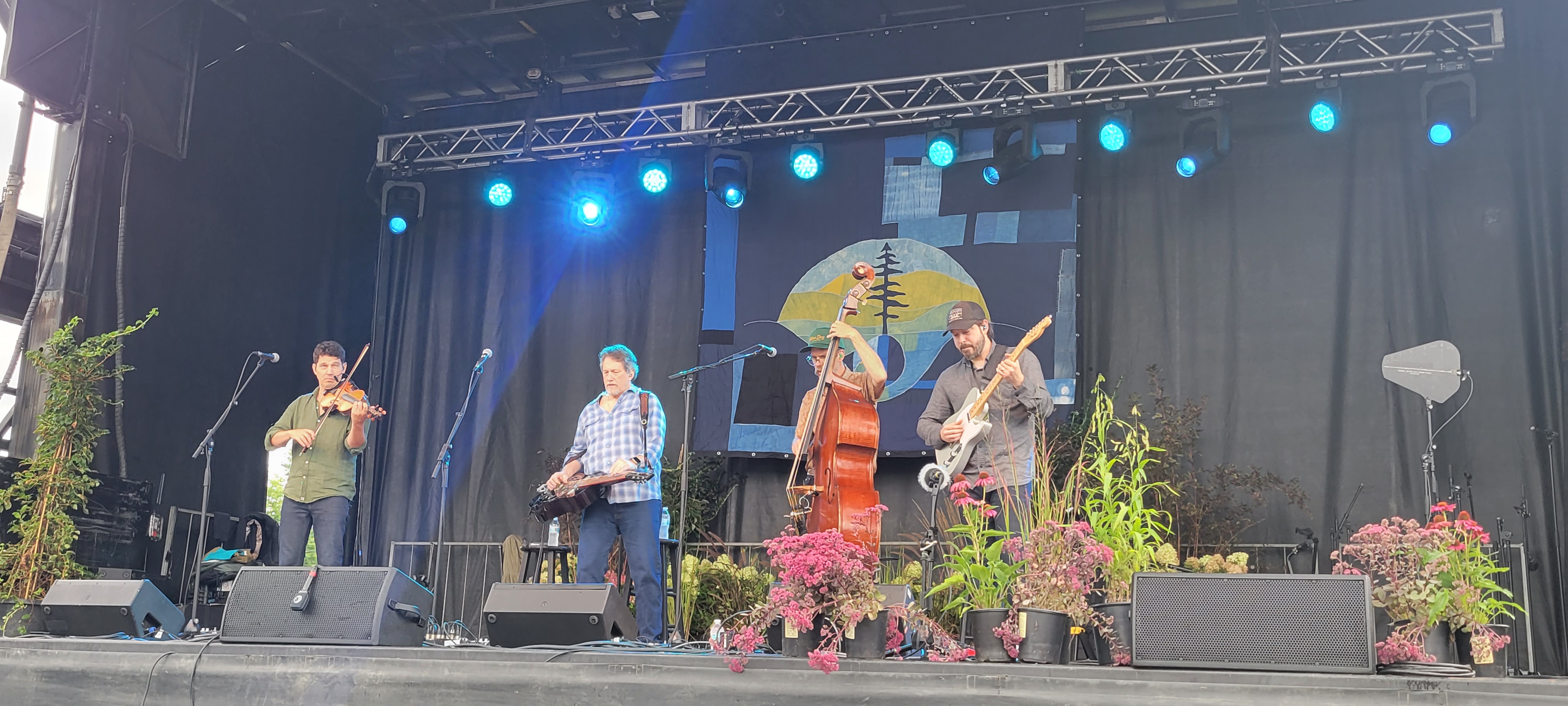 JerryDouglasBand2024-08-18GreenMountainBluegrassAndRootsFestivalManchesterVT (2).jpg